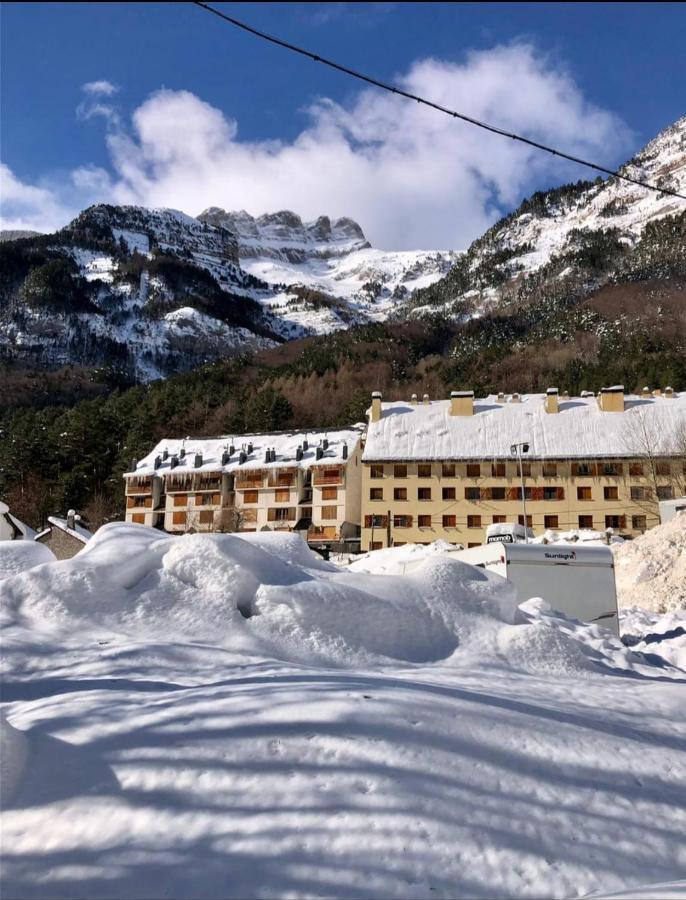 Apartamento Aranones Canfranc Exterior foto